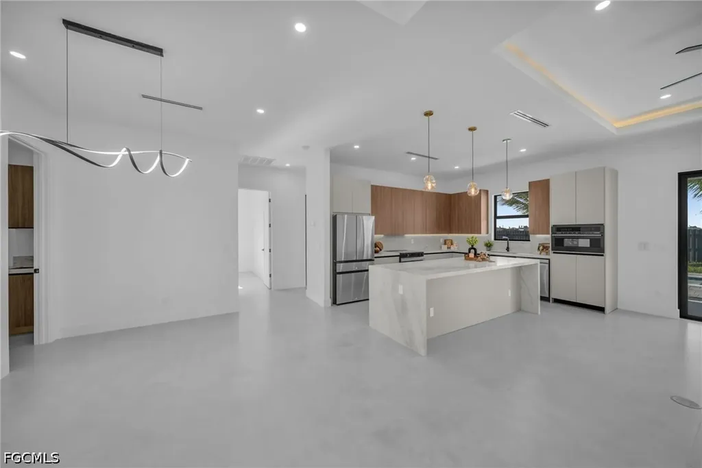 1055 Embers Parkway W Cape Coral FL 33993