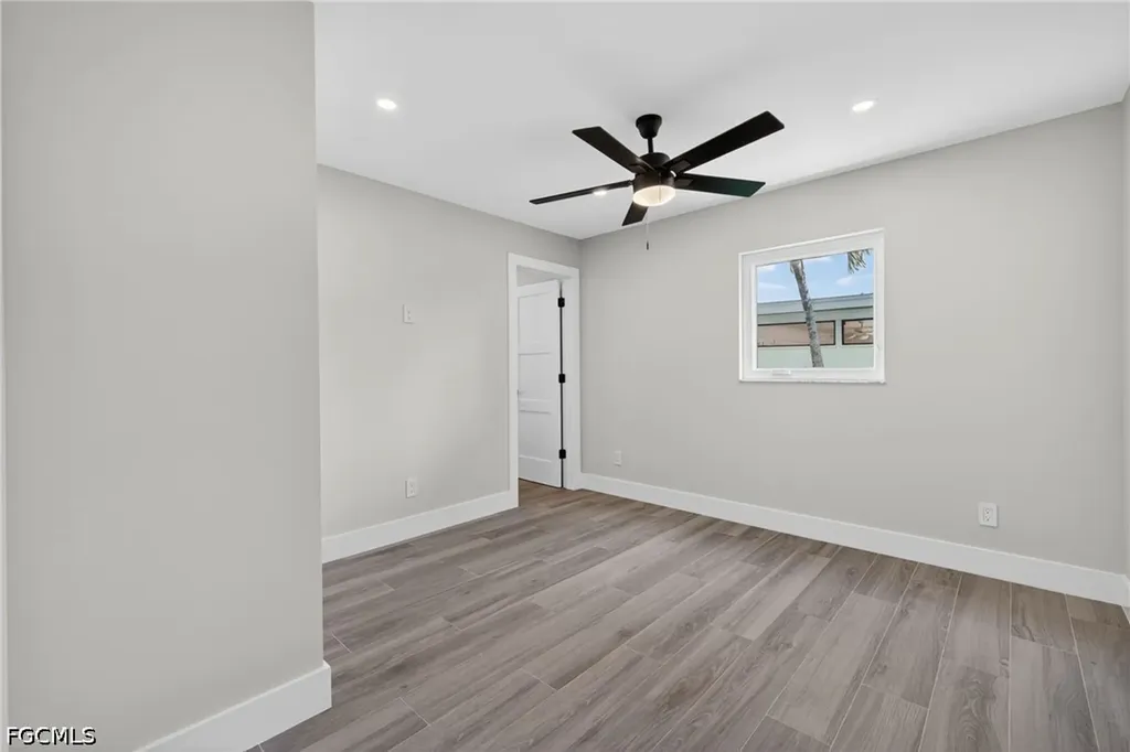 5312 SW 9th Place Cape Coral FL 33914