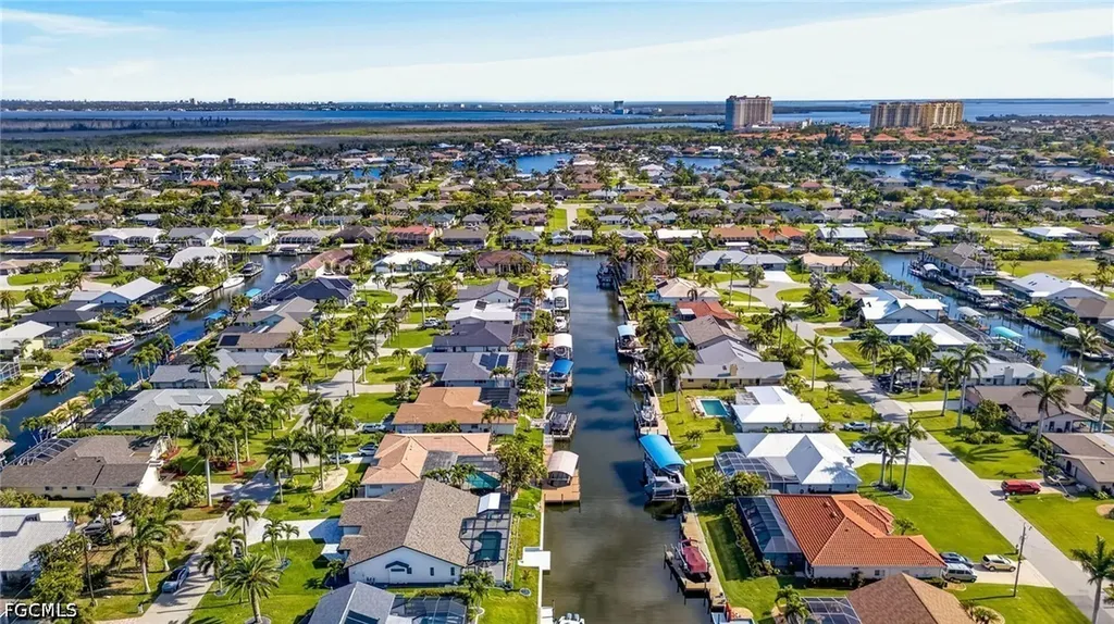 5312 SW 9th Place Cape Coral FL 33914