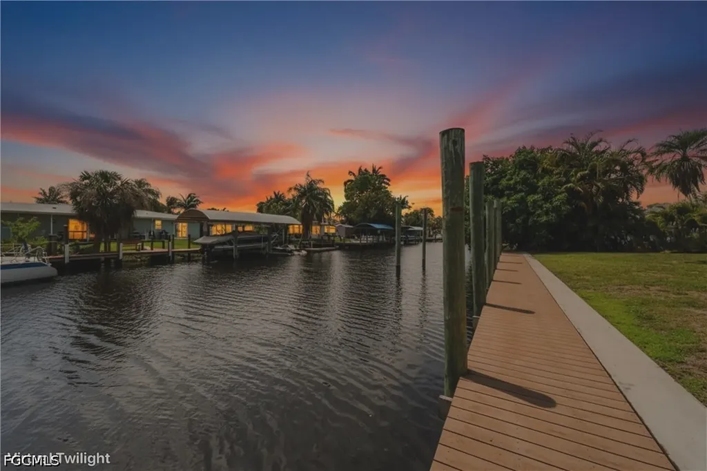 1728 Club House Road North Fort Myers FL 33917