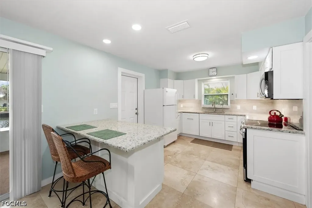 1728 Club House Road North Fort Myers FL 33917