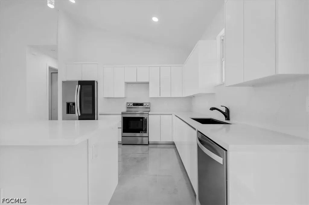 3812 NW 38th Street Cape Coral FL 33993