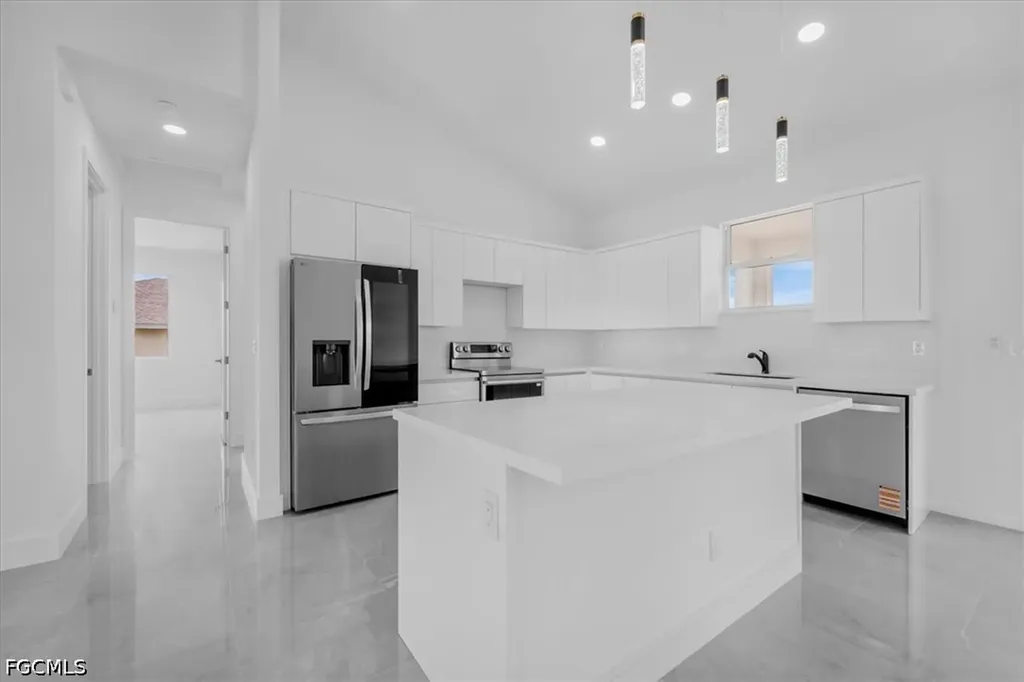 3812 NW 38th Street Cape Coral FL 33993