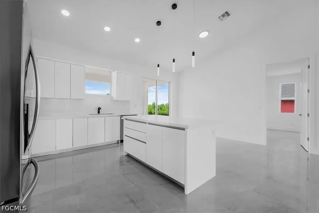 3812 NW 38th Street Cape Coral FL 33993