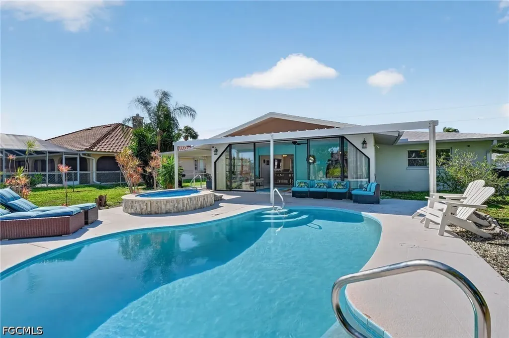 1211 SE 21st Street Cape Coral FL 33990