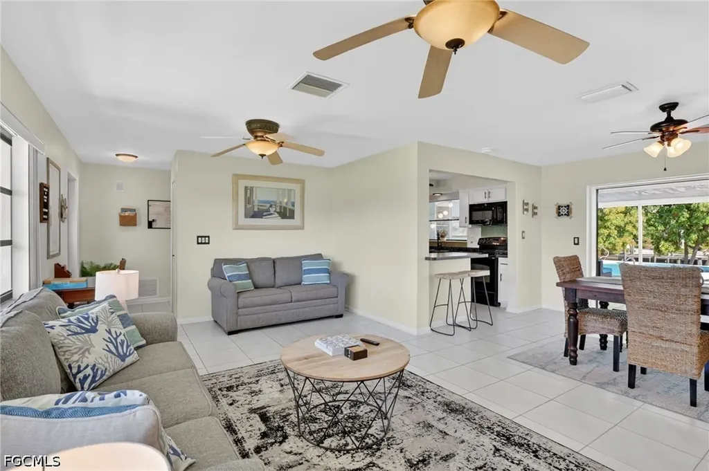 1211 SE 21st Street Cape Coral FL 33990