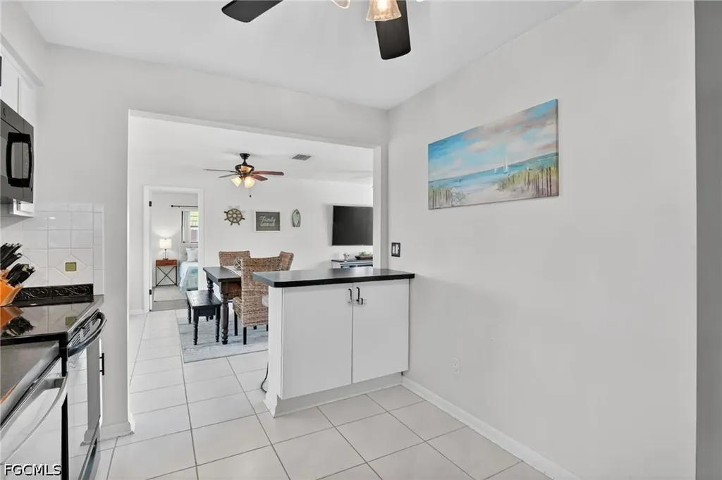 1211 SE 21st Street Cape Coral FL 33990