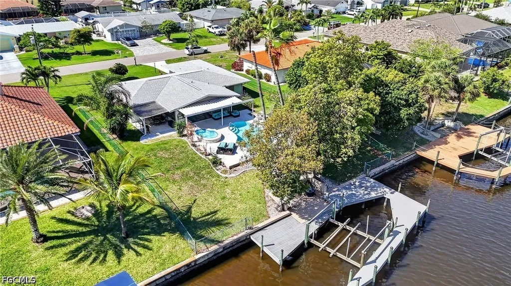 1211 SE 21st Street Cape Coral FL 33990
