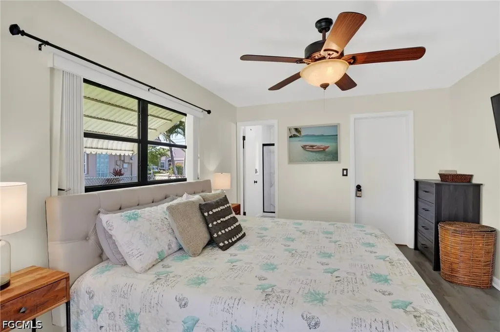 1211 SE 21st Street Cape Coral FL 33990