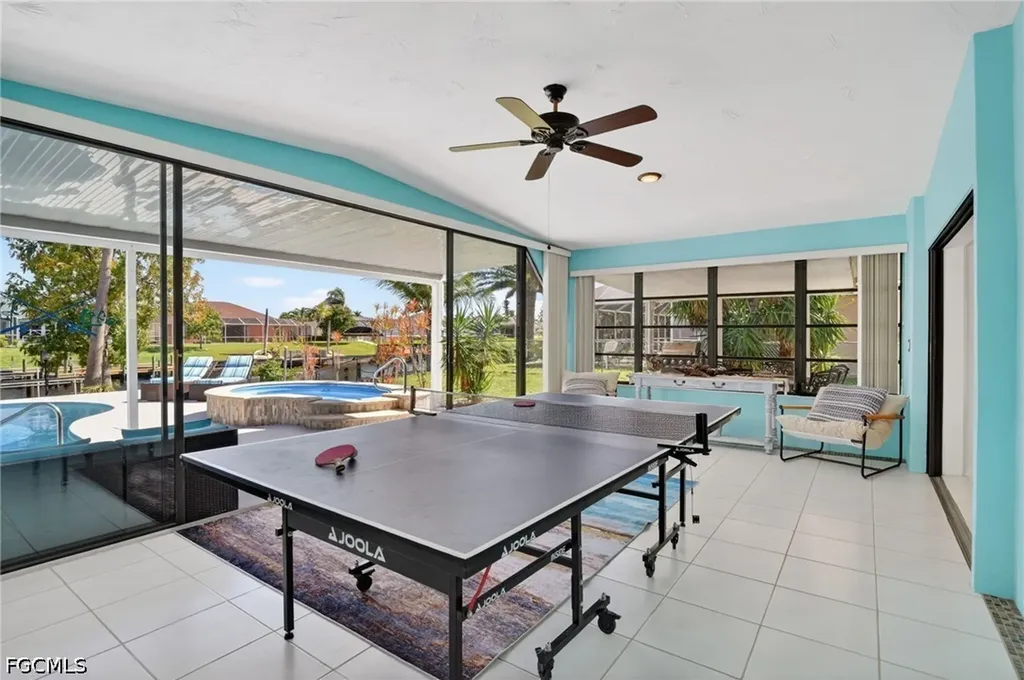 1211 SE 21st Street Cape Coral FL 33990