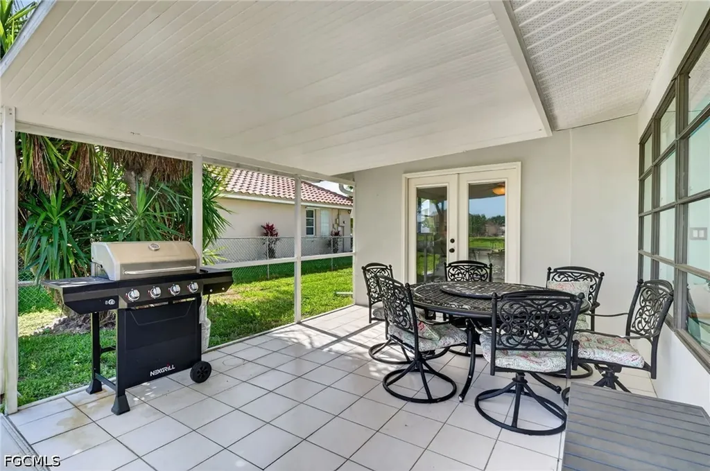 1211 SE 21st Street Cape Coral FL 33990