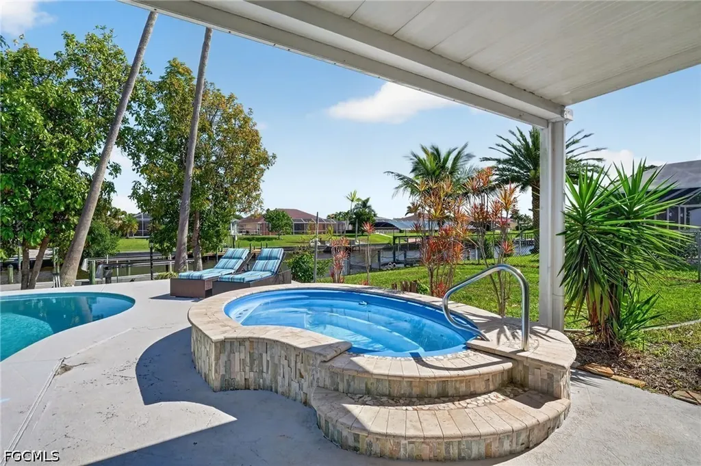 1211 SE 21st Street Cape Coral FL 33990