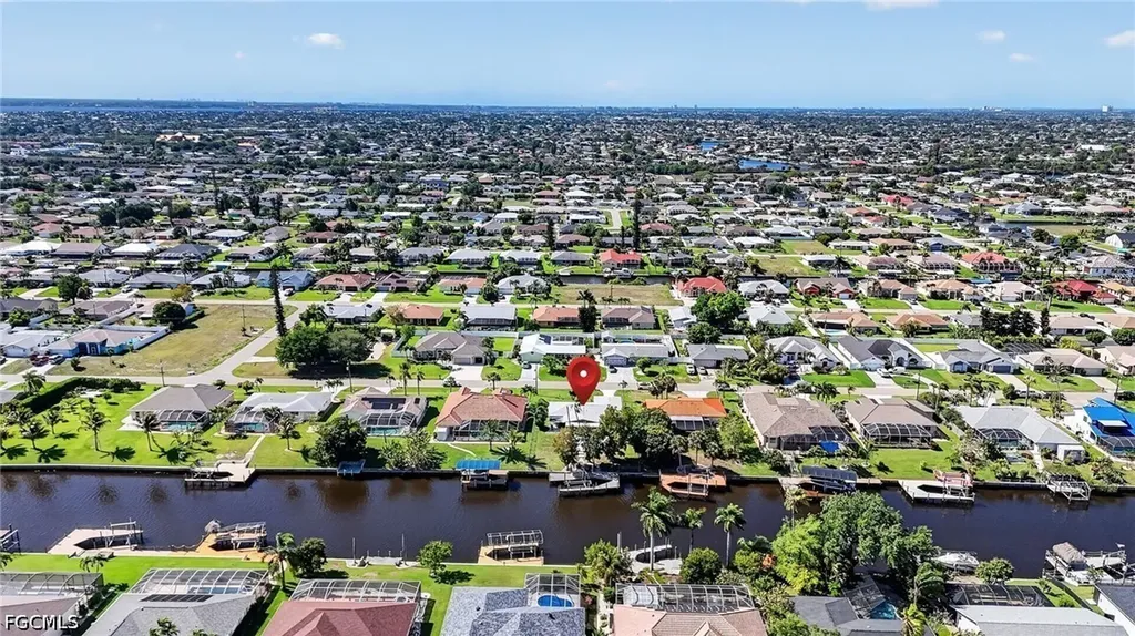 1211 SE 21st Street Cape Coral FL 33990