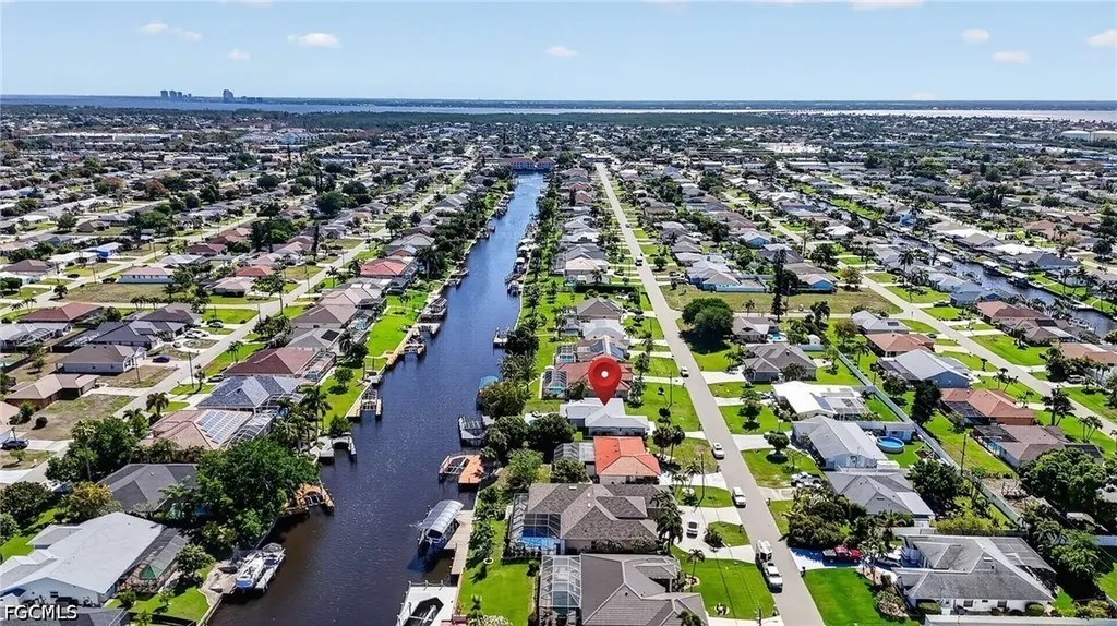 1211 SE 21st Street Cape Coral FL 33990