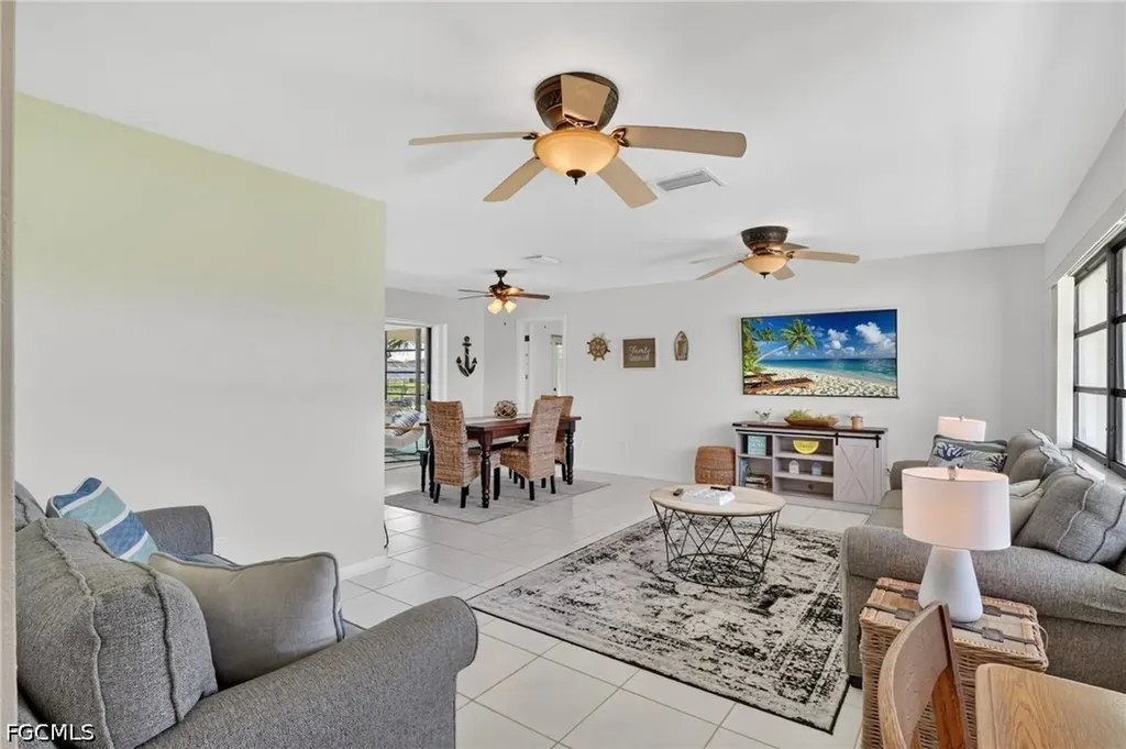 1211 SE 21st Street Cape Coral FL 33990