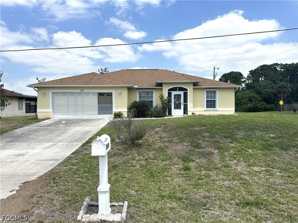 2409 Del Ray Place Lehigh Acres FL 33936