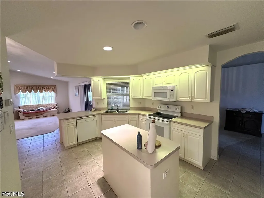 2409 Del Ray Place Lehigh Acres FL 33936