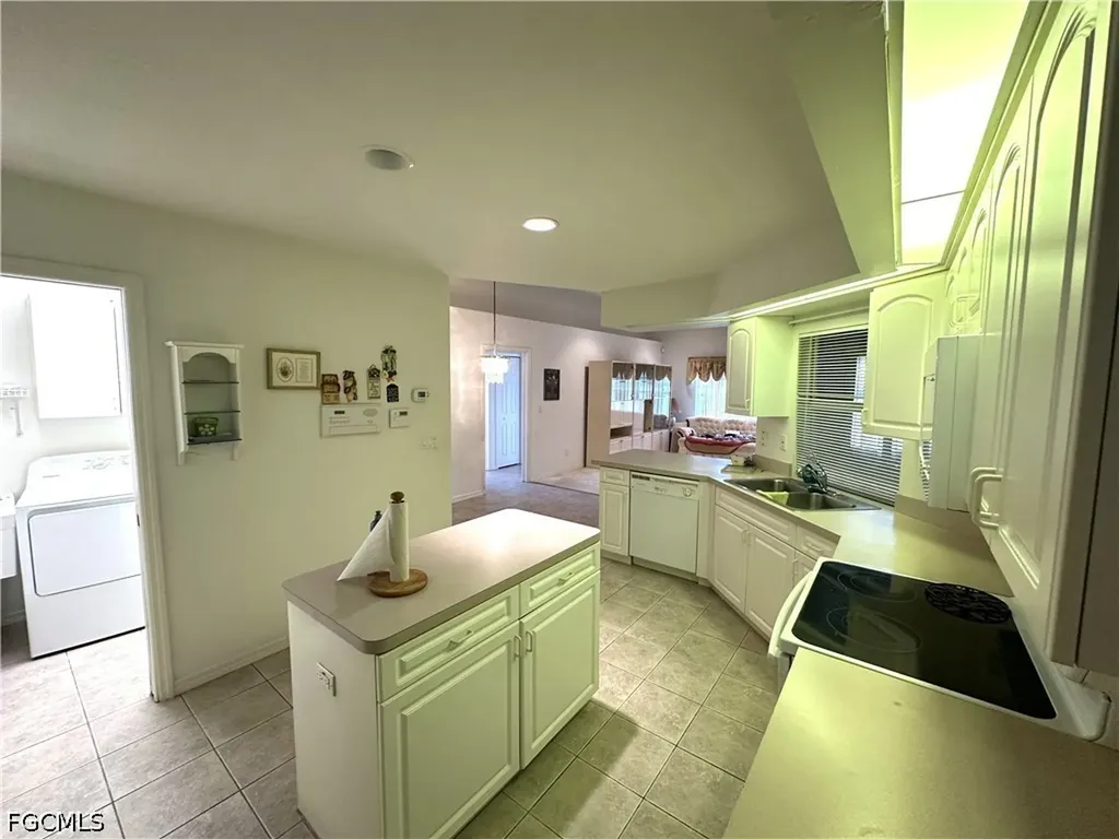 2409 Del Ray Place Lehigh Acres FL 33936