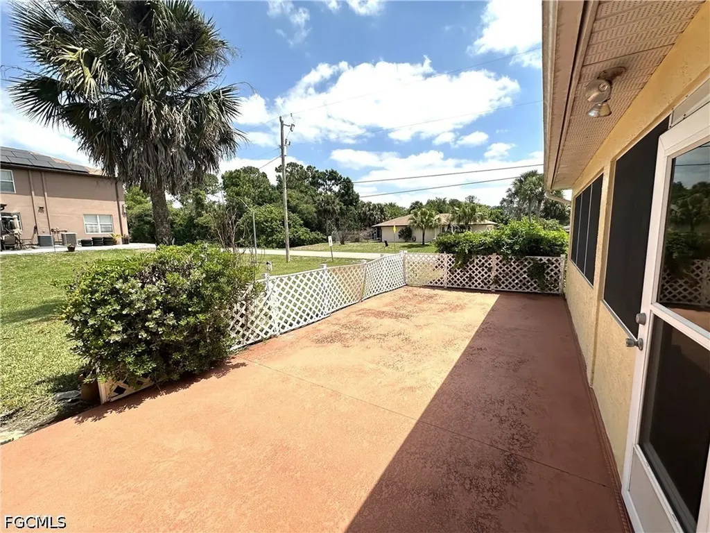 2409 Del Ray Place Lehigh Acres FL 33936