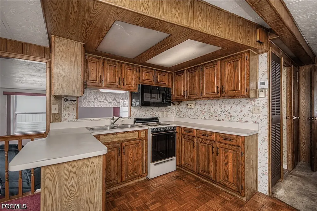 315 Fountain View Boulevard North Fort Myers FL 33903