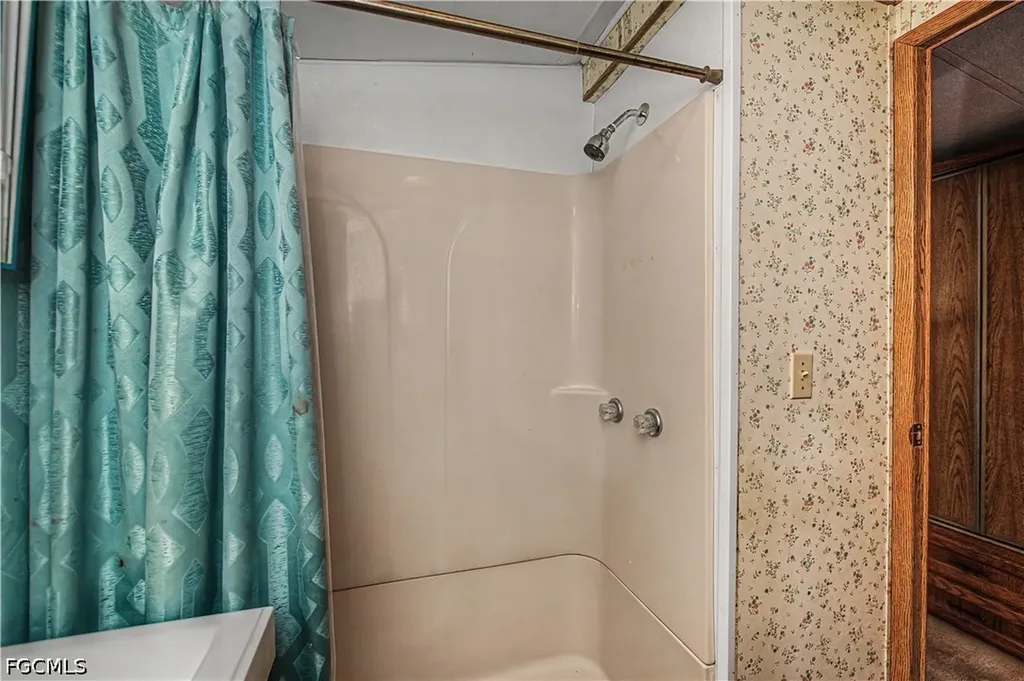 315 Fountain View Boulevard North Fort Myers FL 33903