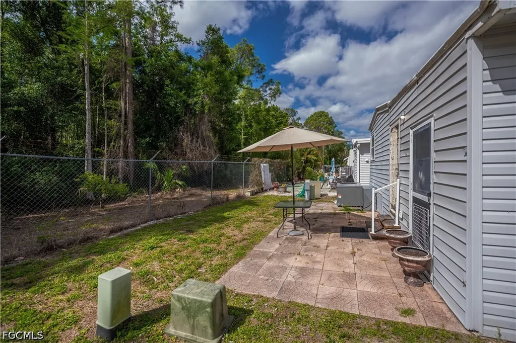 315 Fountain View Boulevard North Fort Myers FL 33903