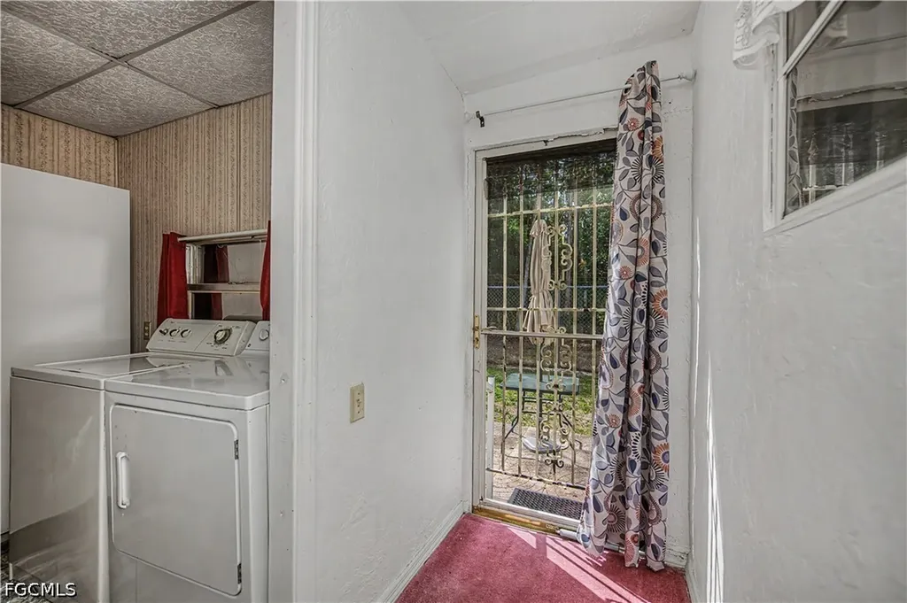 315 Fountain View Boulevard North Fort Myers FL 33903