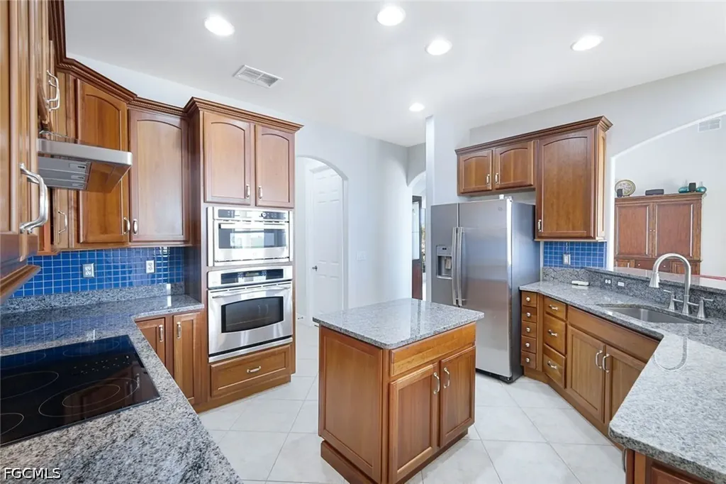 1128 NW 43rd Avenue Cape Coral FL 33993