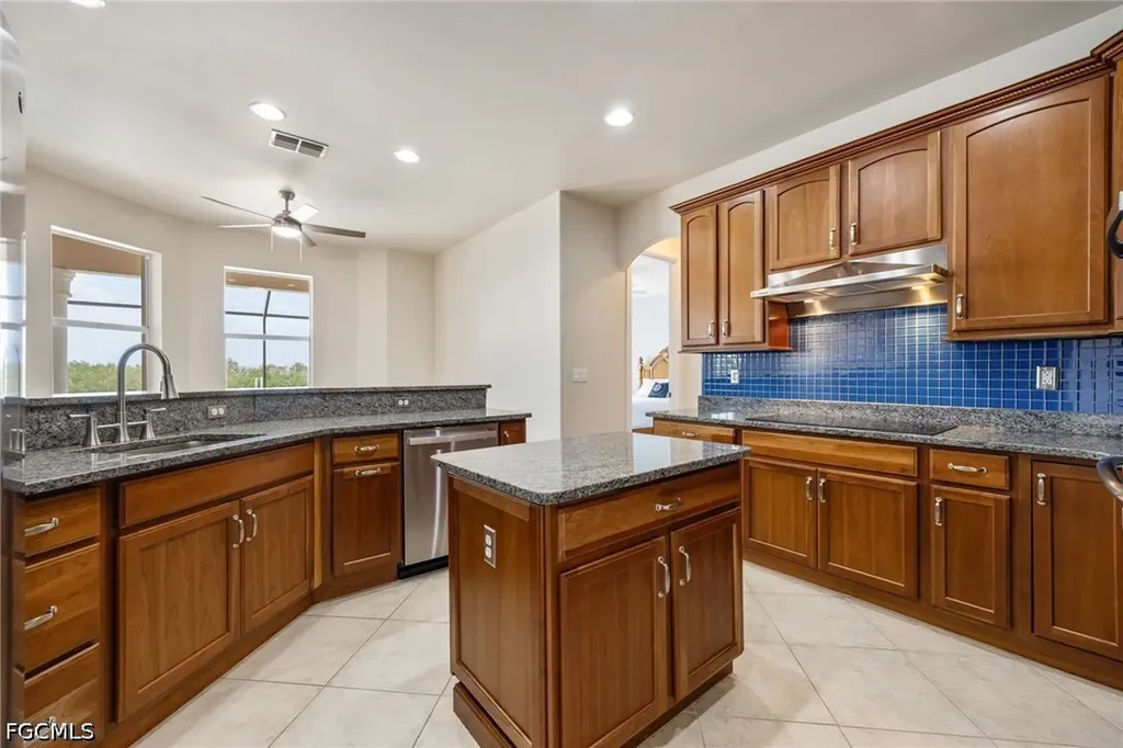 1128 NW 43rd Avenue Cape Coral FL 33993