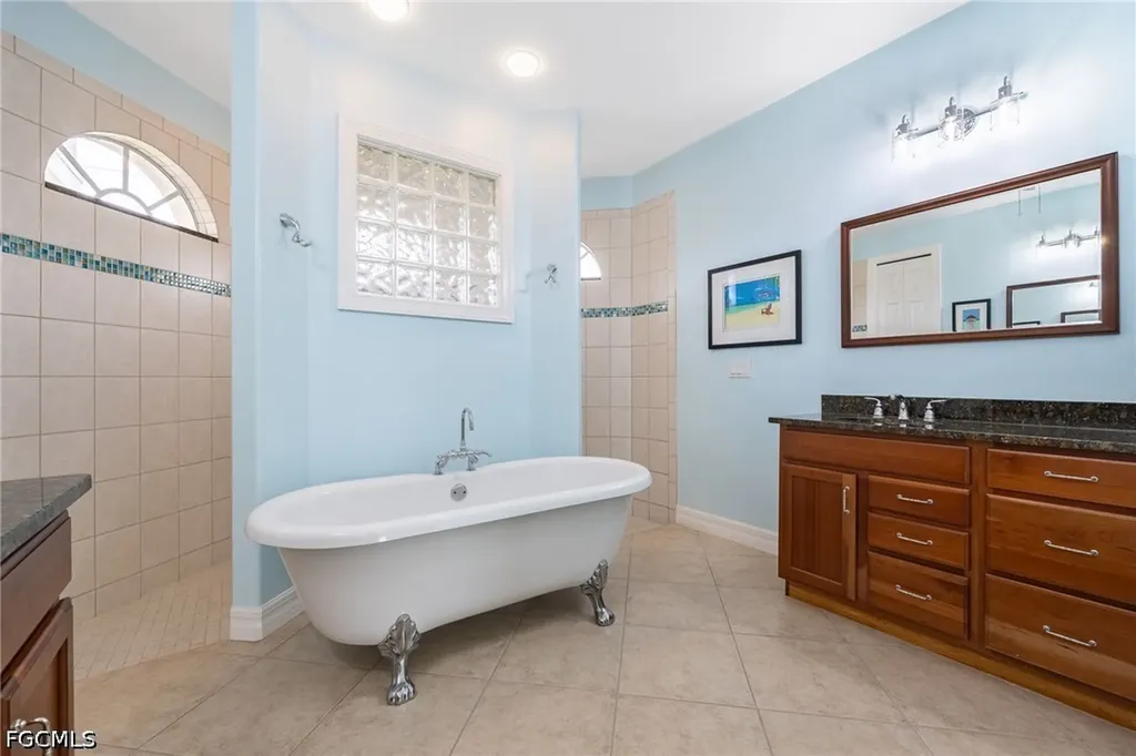 1128 NW 43rd Avenue Cape Coral FL 33993