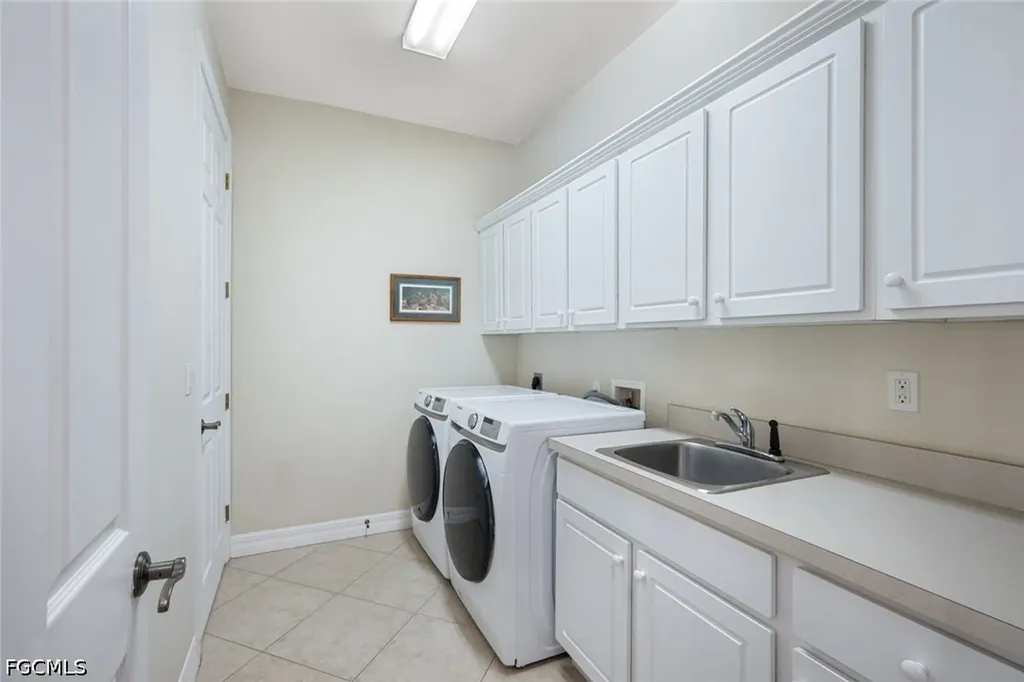 1128 NW 43rd Avenue Cape Coral FL 33993