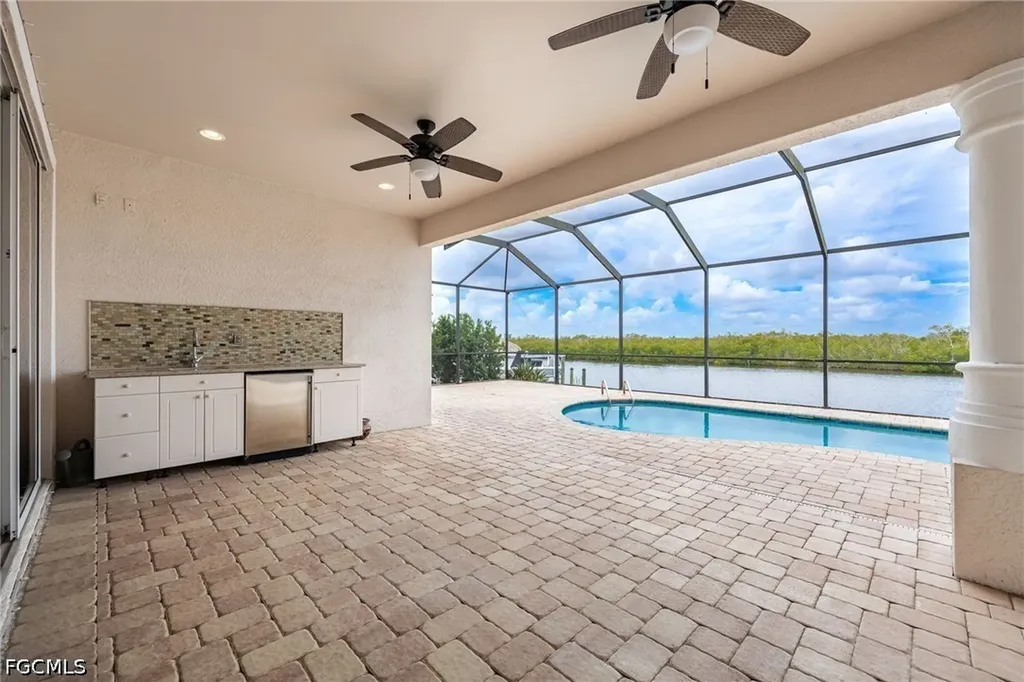 1128 NW 43rd Avenue Cape Coral FL 33993