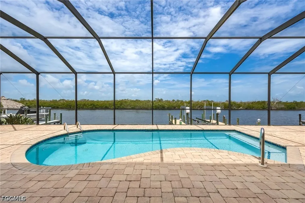 1128 NW 43rd Avenue Cape Coral FL 33993