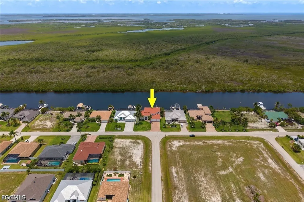 1128 NW 43rd Avenue Cape Coral FL 33993