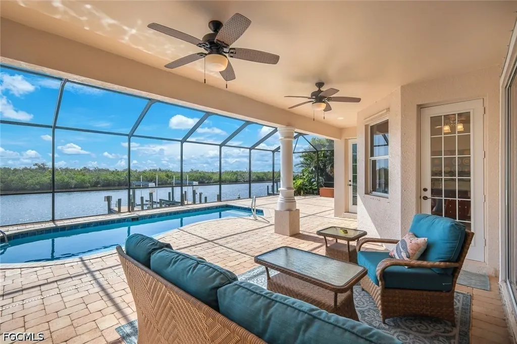 1128 NW 43rd Avenue Cape Coral FL 33993