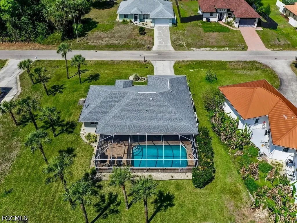 614 Mcarthur Avenue Lehigh Acres FL 33936