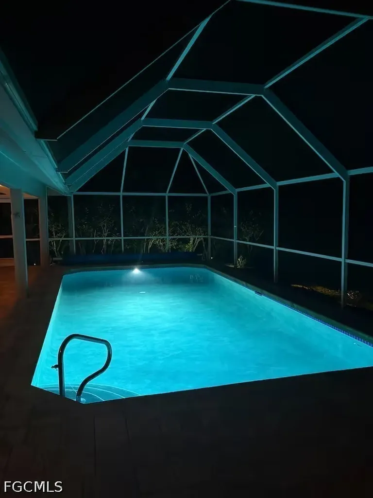 614 Mcarthur Avenue Lehigh Acres FL 33936