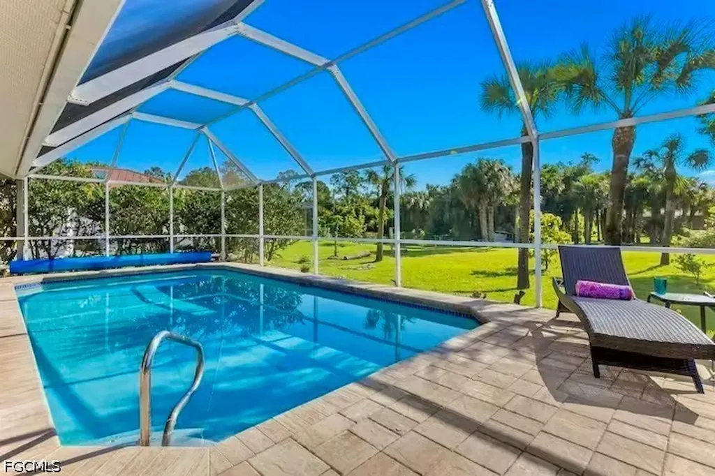 614 Mcarthur Avenue Lehigh Acres FL 33936