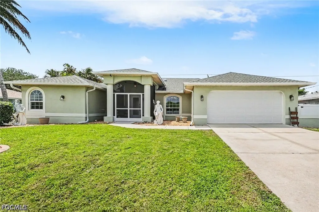 3754 SE 3rd Avenue Cape Coral FL 33904