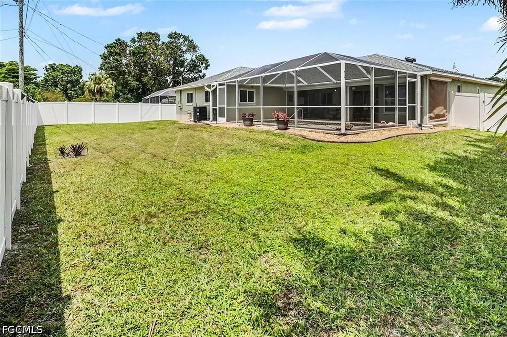 3754 SE 3rd Avenue Cape Coral FL 33904