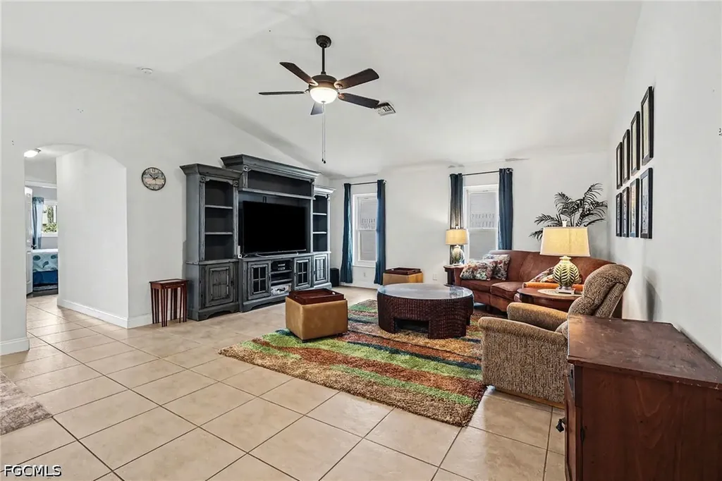 3754 SE 3rd Avenue Cape Coral FL 33904