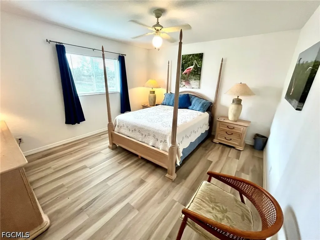 818 SW 8th Place Cape Coral FL 33991