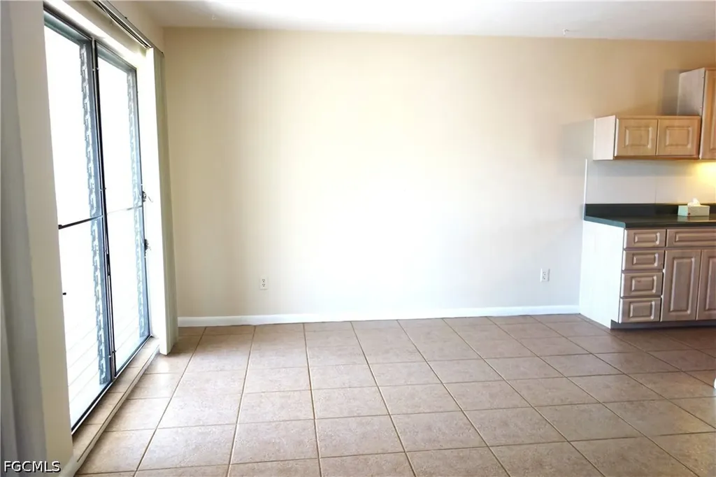 1649 Edith Esplanade Cape Coral FL 33904
