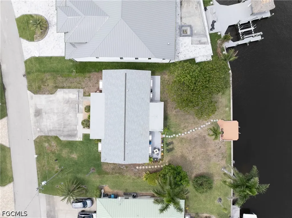 1649 Edith Esplanade Cape Coral FL 33904