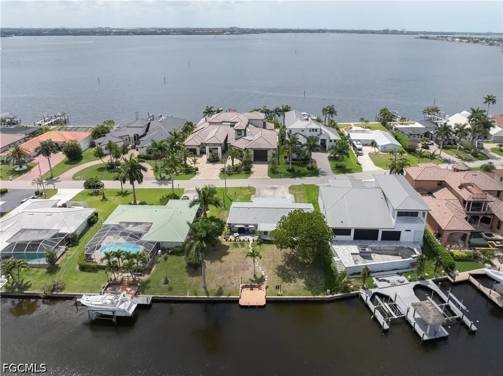 1649 Edith Esplanade Cape Coral FL 33904