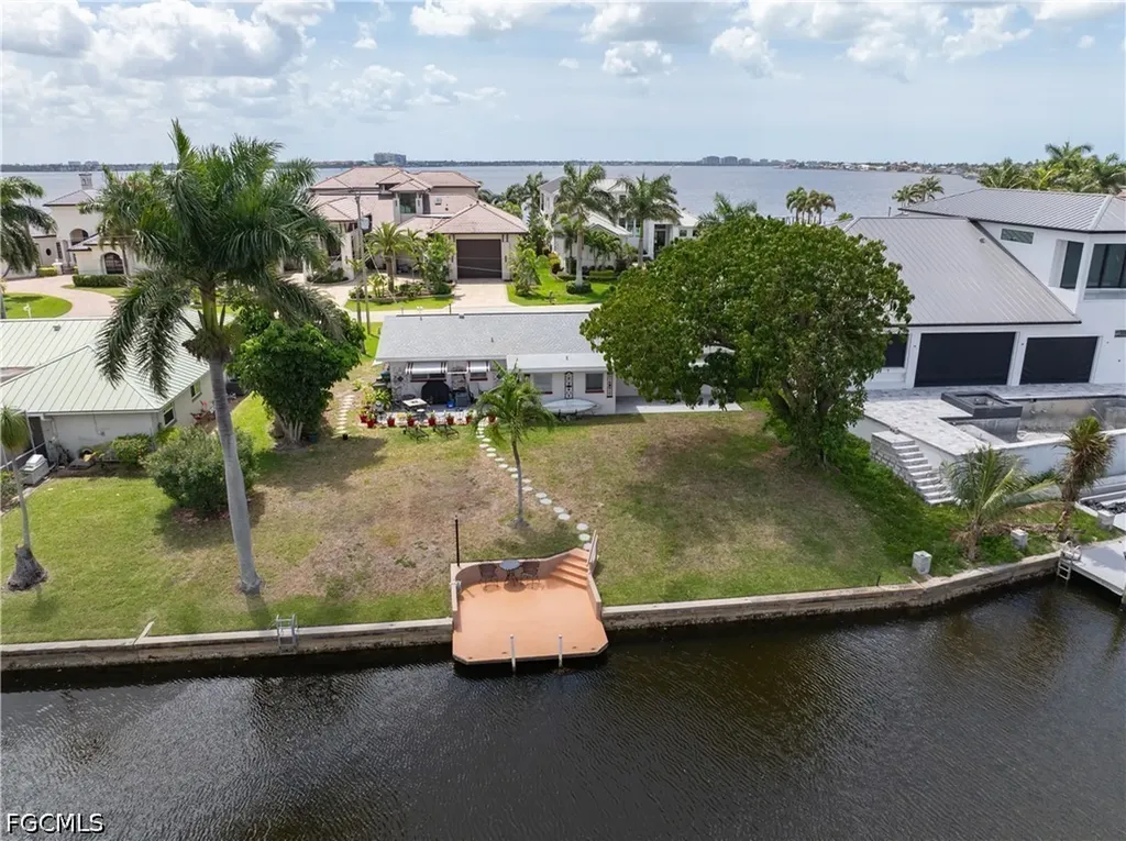 1649 Edith Esplanade Cape Coral FL 33904