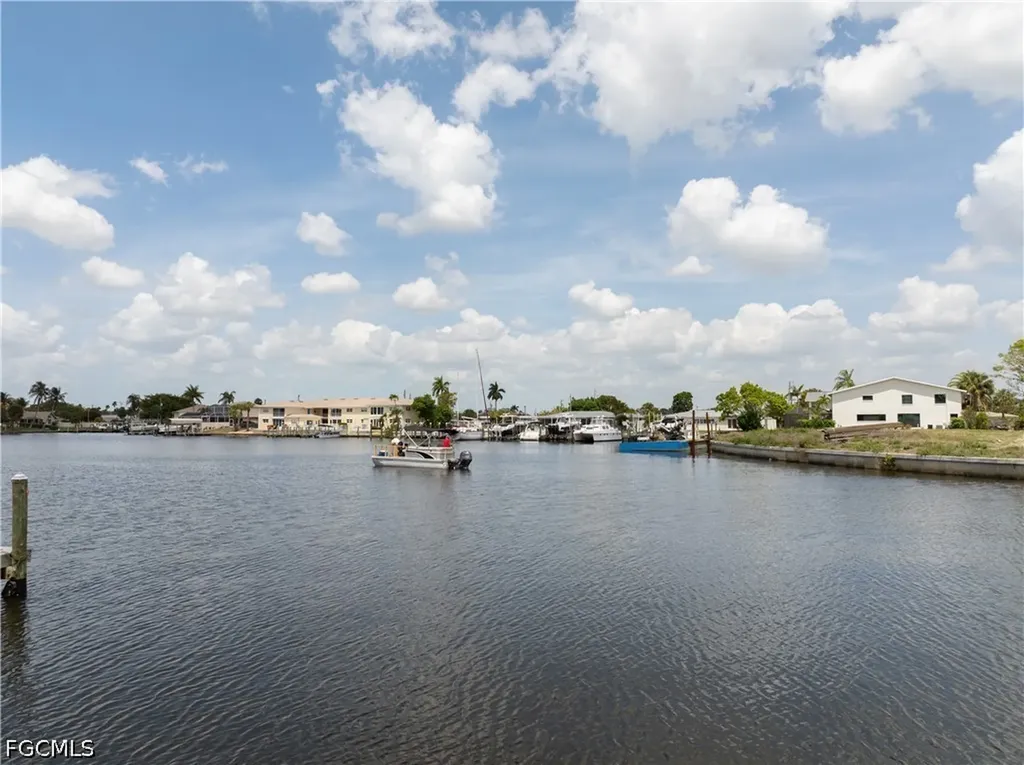 1649 Edith Esplanade Cape Coral FL 33904