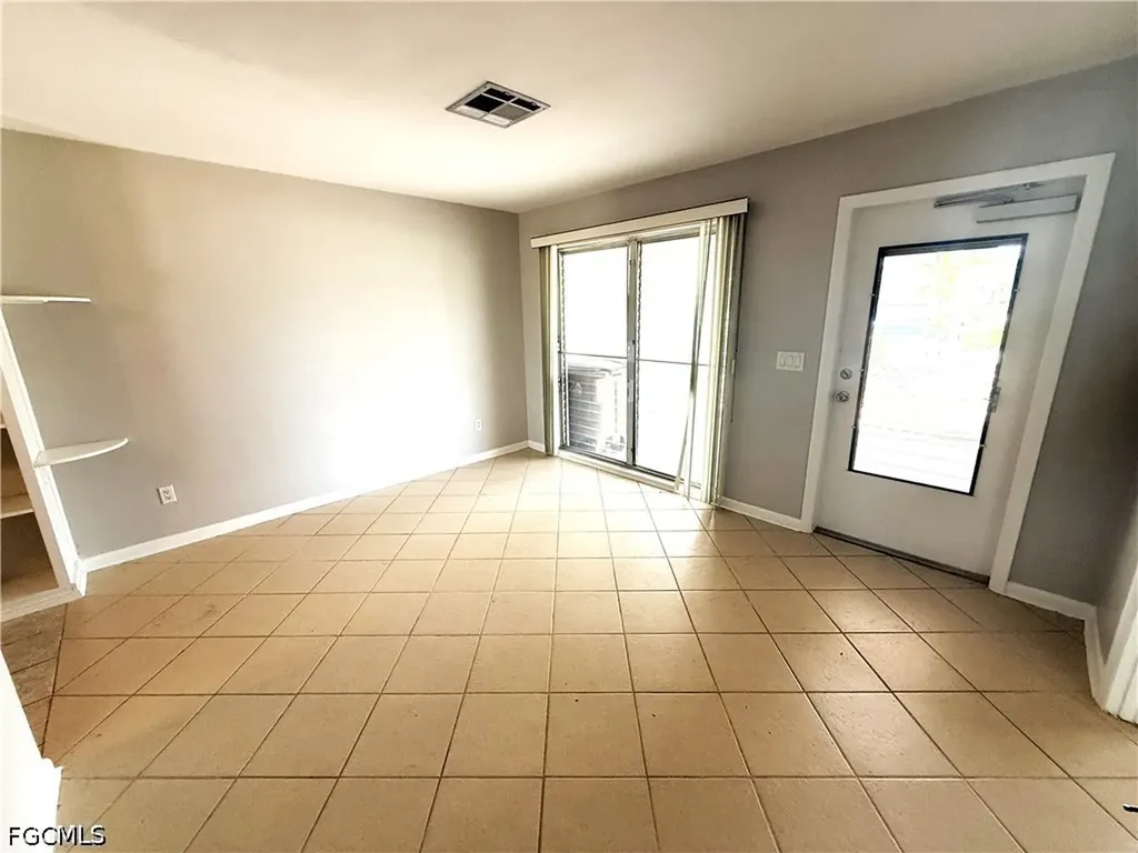 1649 Edith Esplanade Cape Coral FL 33904