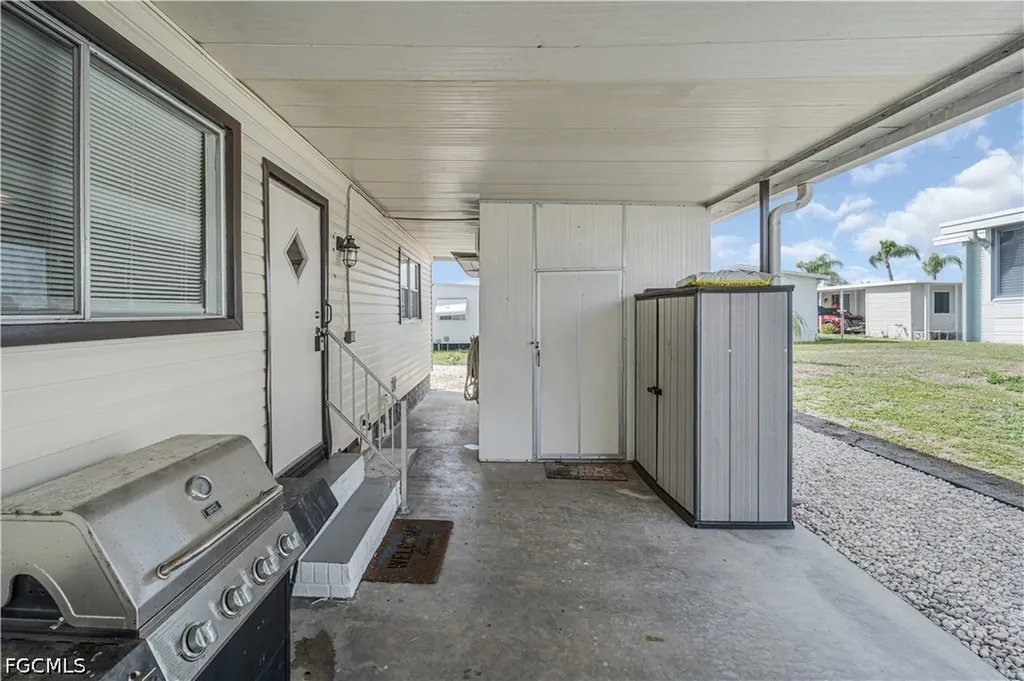 5506 Harbor Lane North Fort Myers FL 33917
