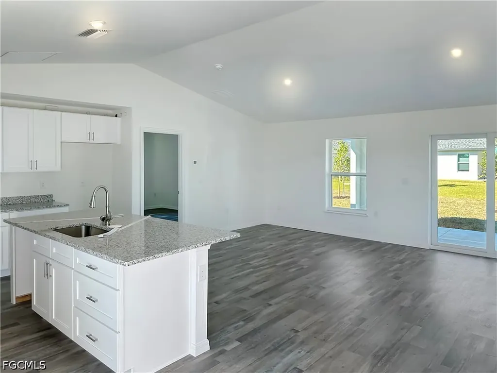 3929 NW 42nd Lane Cape Coral FL 33993